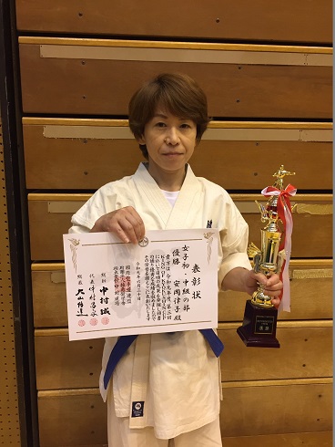 優勝　安岡律子