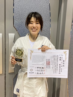 優 勝　野村愛子